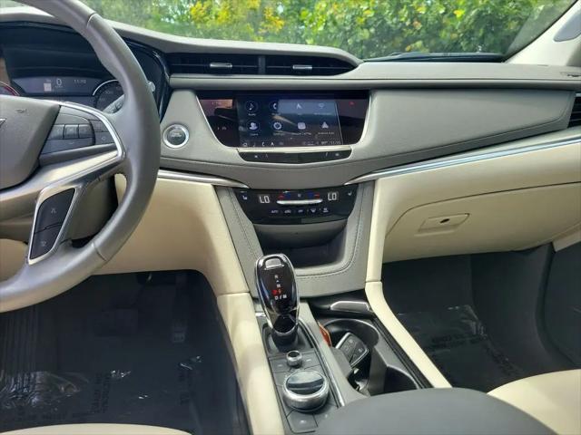 2023 Cadillac XT5 FWD Premium Luxury