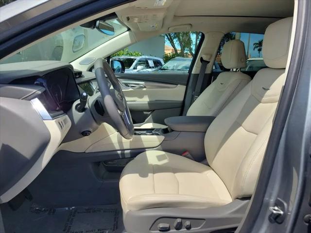 2023 Cadillac XT5 FWD Premium Luxury
