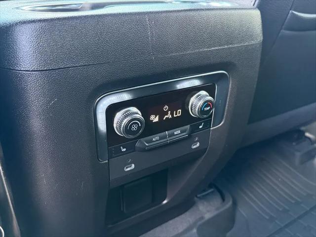 2022 GMC Yukon 4WD Denali