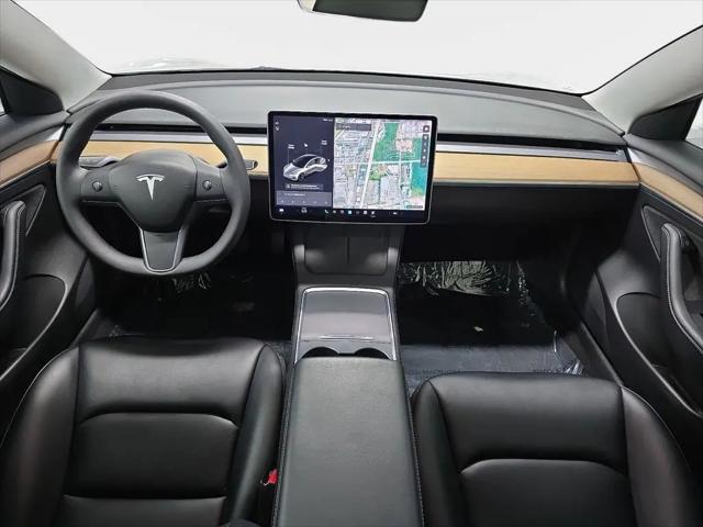 2022 Tesla Model 3 Rear-Wheel Drive