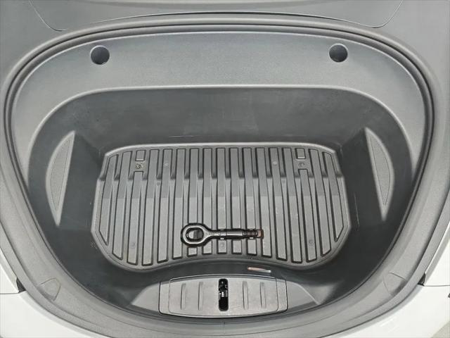 2022 Tesla Model 3 Rear-Wheel Drive