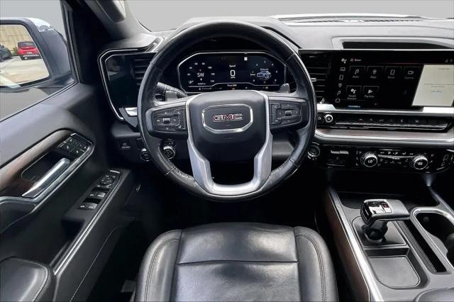 2022 GMC Sierra 1500 2WD Crew Cab Short Box SLT