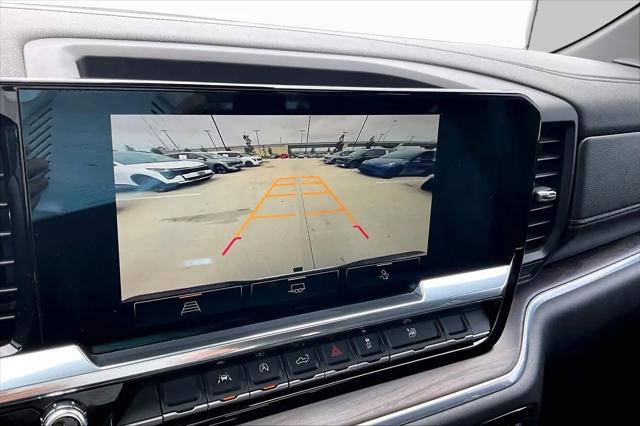2022 GMC Sierra 1500 2WD Crew Cab Short Box SLT