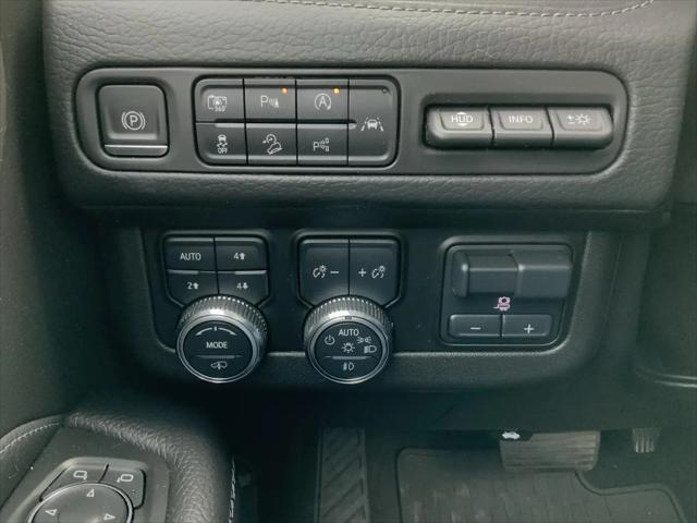 2023 GMC Yukon 4WD Denali