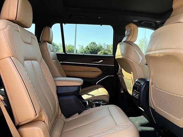 2023 Jeep Grand Cherokee L Summit 4x4