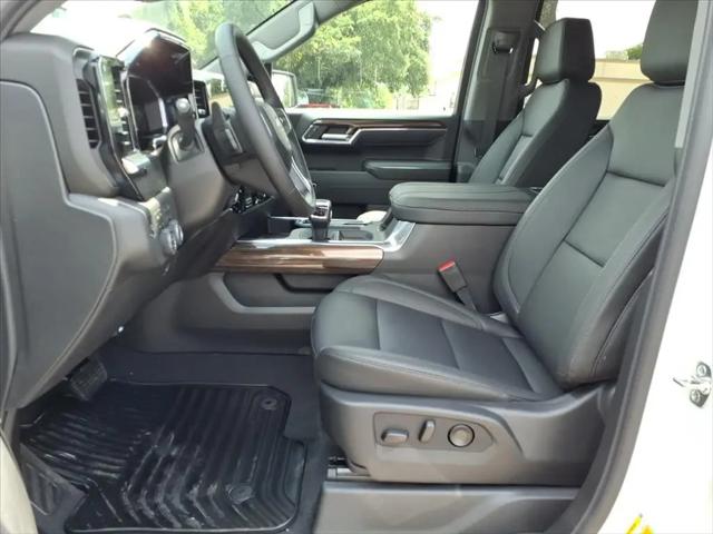 2026 Chevrolet Silverado 1500 4WD Crew Cab Standard Bed LT