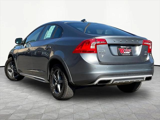 2016 Volvo S60 Cross Country T5 Platinum
