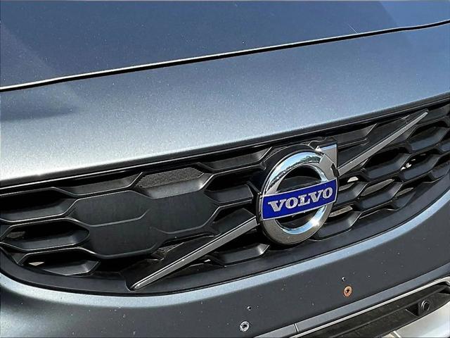 2016 Volvo S60 Cross Country T5 Platinum
