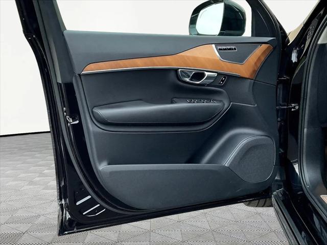 2023 Volvo XC90 B6 Plus 7-Seater