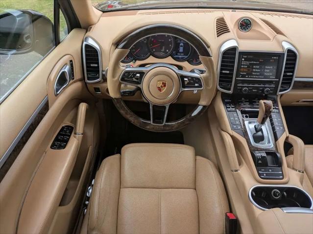 2016 Porsche Cayenne Cayenne