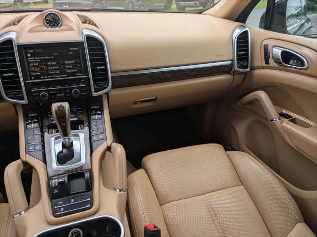 2016 Porsche Cayenne Cayenne