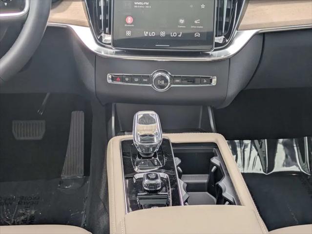 2026 Volvo XC90 Plus, B6 AWD Gas (mild hybrid), Gasoline, Bright, 7 Seats