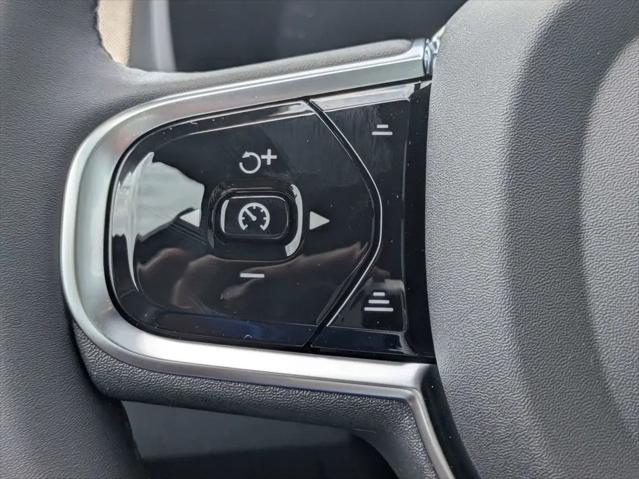 2026 Volvo XC90 Plus, B6 AWD Gas (mild hybrid), Gasoline, Bright, 7 Seats