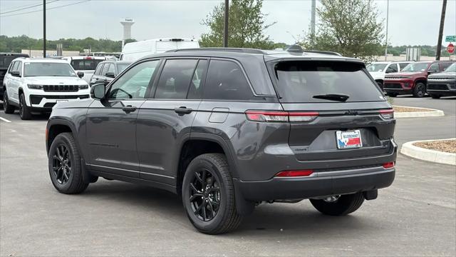 2026 Jeep Grand Cherokee Altitude 4x4