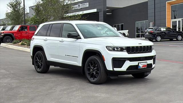 2026 Jeep Grand Cherokee Altitude 4x4
