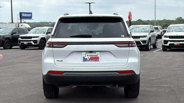 2026 Jeep Grand Cherokee Altitude 4x4