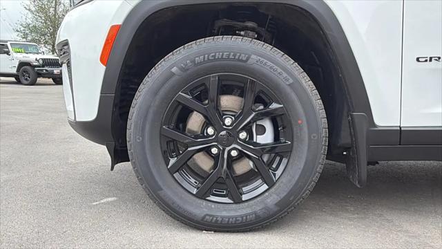 2026 Jeep Grand Cherokee Altitude 4x4
