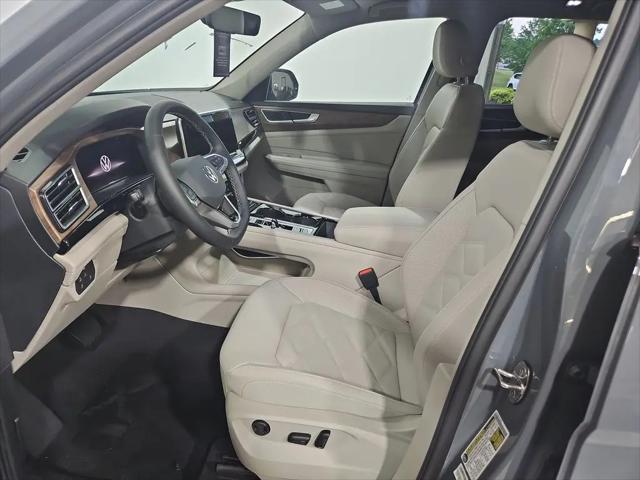 2026 Volkswagen Atlas SE with Technology