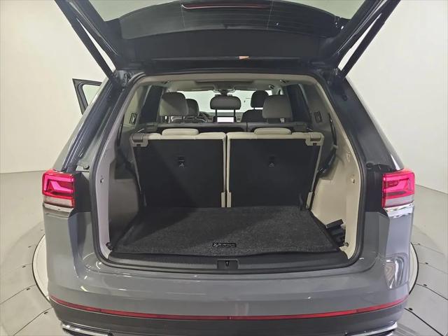 2026 Volkswagen Atlas SE with Technology