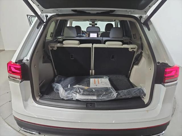 2026 Volkswagen Atlas SE with Technology