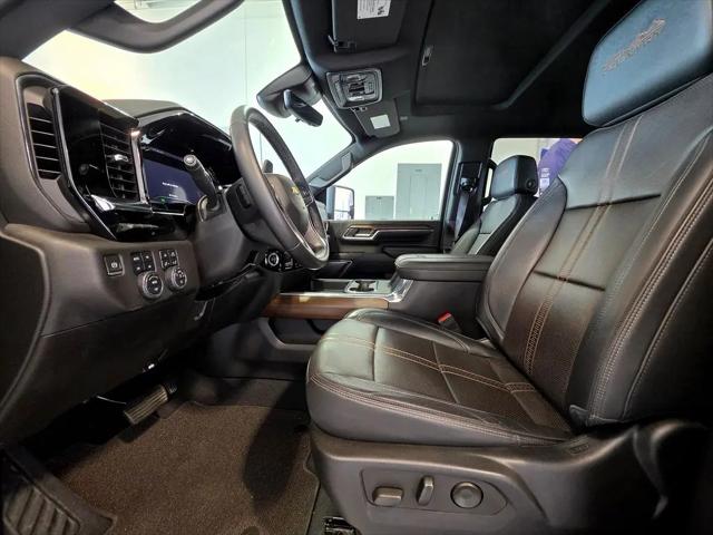 2024 Chevrolet Silverado 2500HD 4WD Crew Cab Standard Bed High Country