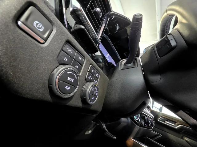 2024 Chevrolet Silverado 2500HD 4WD Crew Cab Standard Bed High Country