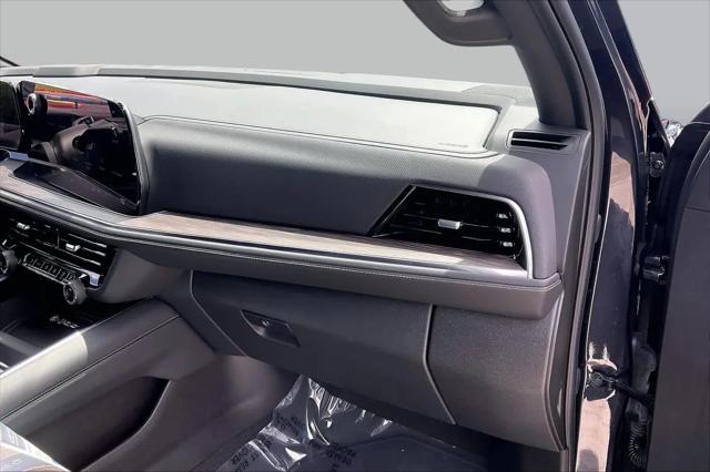 2025 Chevrolet Suburban 2WD Premier