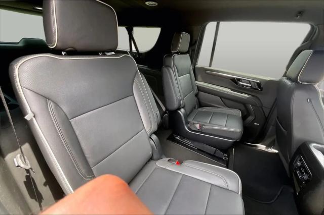 2025 Chevrolet Suburban 2WD Premier