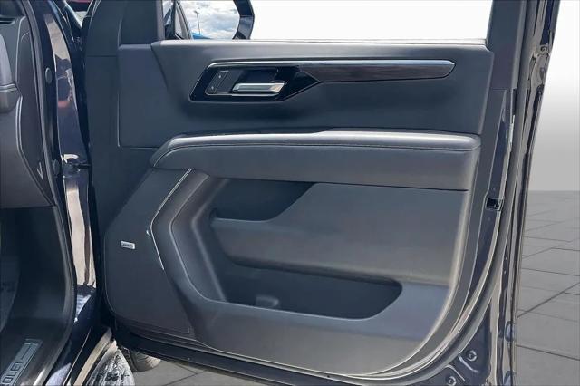 2025 Chevrolet Suburban 2WD Premier