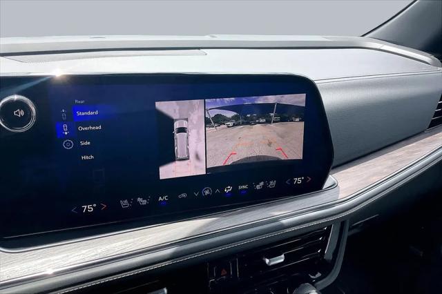 2025 Chevrolet Suburban 2WD Premier