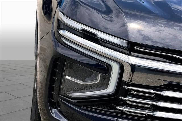 2025 Chevrolet Suburban 2WD Premier
