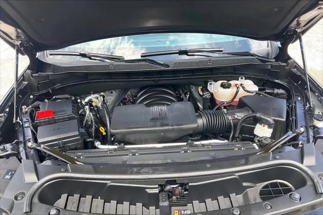 2025 Chevrolet Suburban 2WD Premier