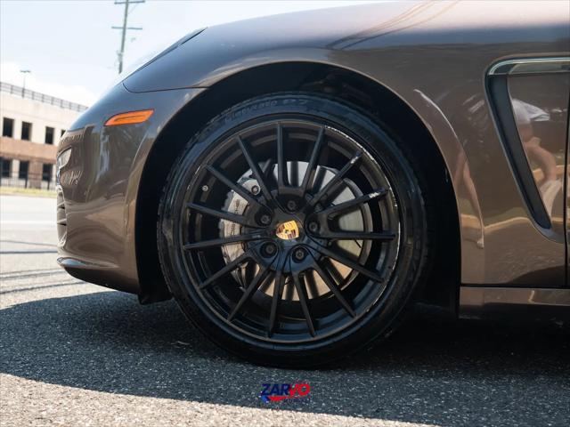 2015 Porsche Panamera S