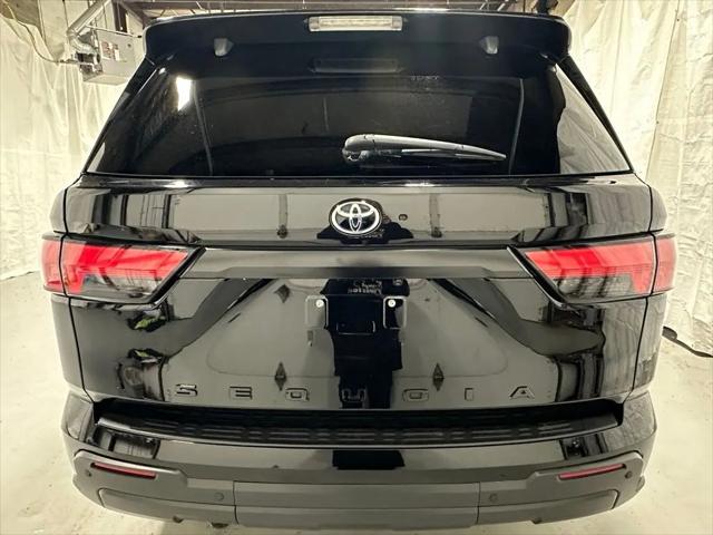 2024 Toyota Sequoia SR5
