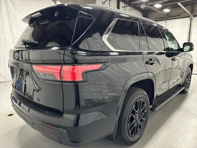 2024 Toyota Sequoia SR5