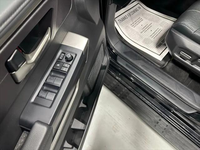 2024 Toyota Sequoia SR5