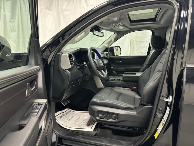 2024 Toyota Sequoia SR5