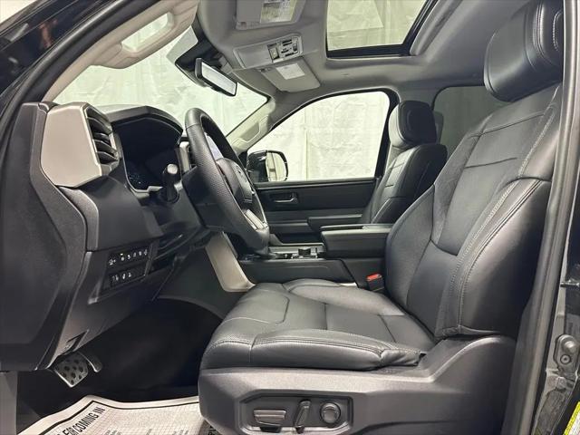 2024 Toyota Sequoia SR5