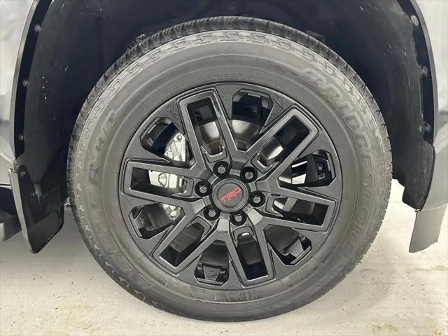 2024 Toyota Sequoia SR5