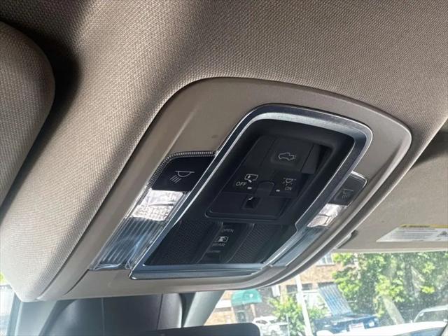 2021 Ram 1500 Laramie Crew Cab 4x4 5'7" Box