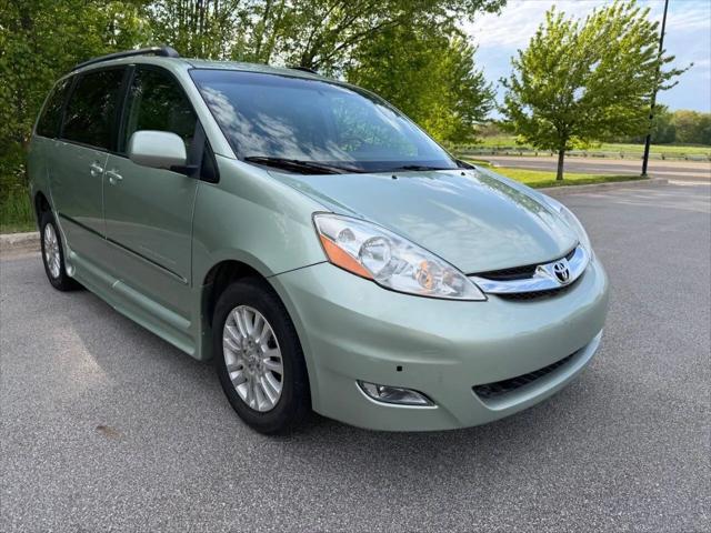 2010 Toyota Sienna XLE
