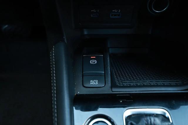 2021 Nissan Kicks SR Xtronic CVT