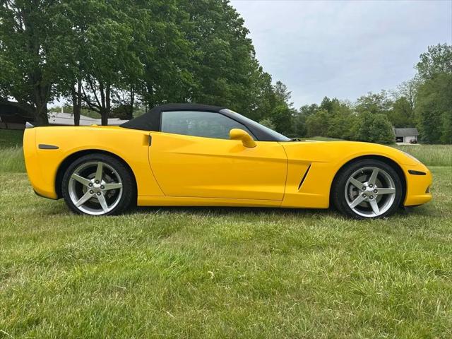 2005 Chevrolet Corvette Base