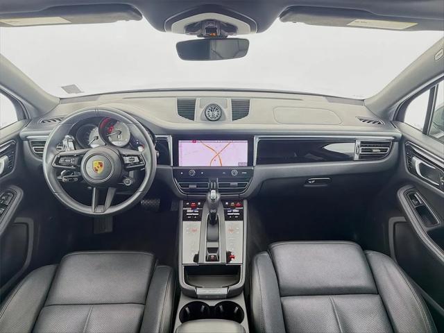 2023 Porsche Macan T