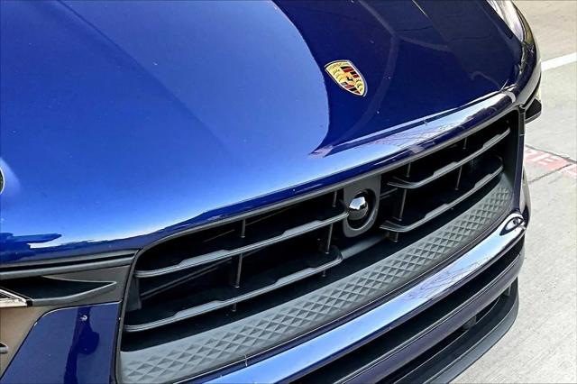 2023 Porsche Macan T