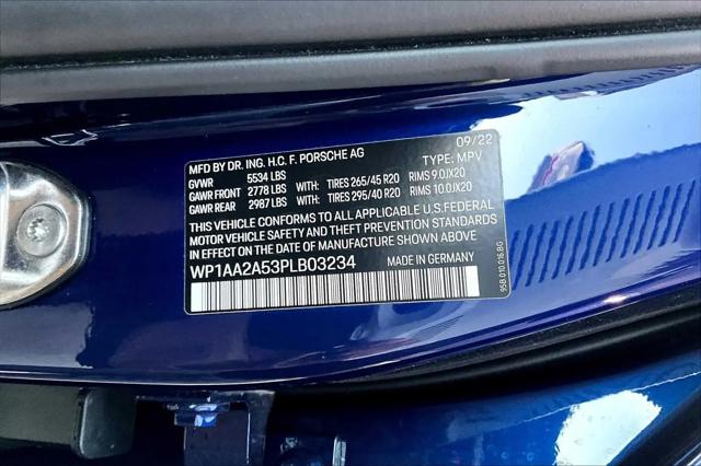 2023 Porsche Macan T