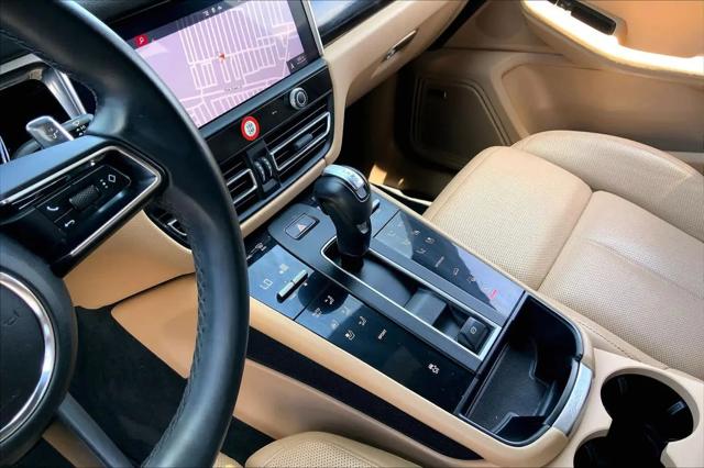 2023 Porsche Macan T