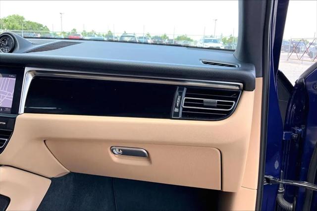 2023 Porsche Macan T