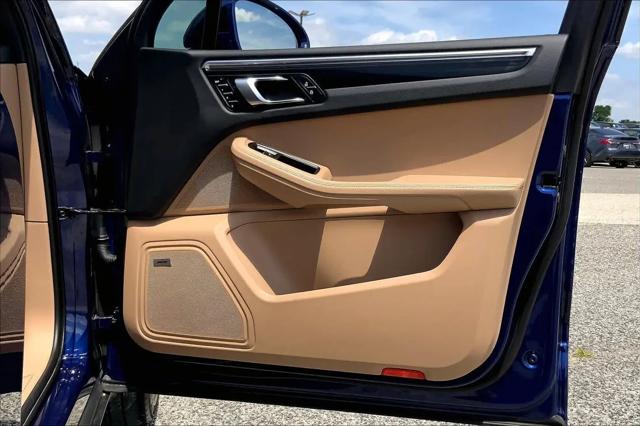 2023 Porsche Macan T