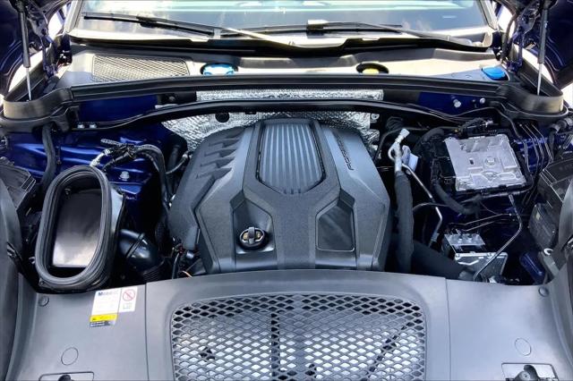 2023 Porsche Macan T